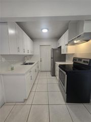 1400 N 17th Ave 1, Hollywood, FL 33020