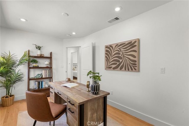 3705 S St Andrews, Los Angeles, CA 90018
