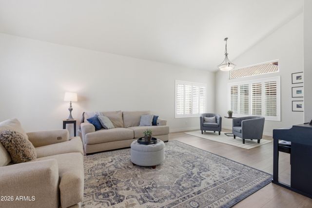 418 S BURK Street, Gilbert, AZ 85296