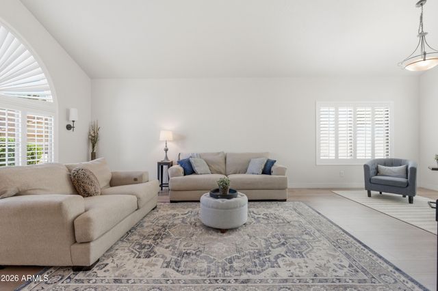 418 S BURK Street, Gilbert, AZ 85296