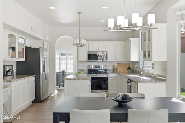 418 S BURK Street, Gilbert, AZ 85296