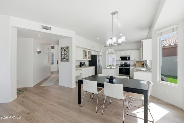 418 S BURK Street, Gilbert, AZ 85296