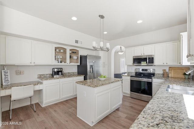 418 S BURK Street, Gilbert, AZ 85296