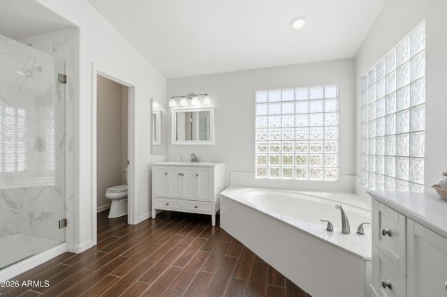 418 S BURK Street, Gilbert, AZ 85296