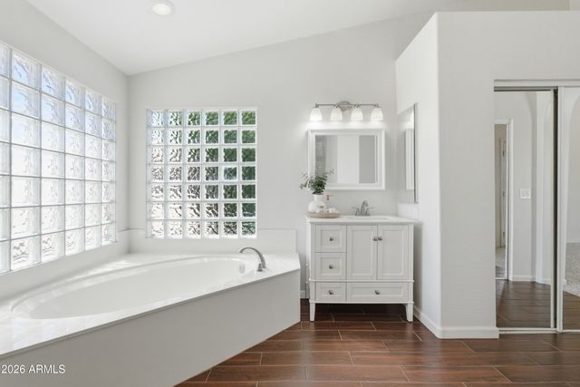 418 S BURK Street, Gilbert, AZ 85296