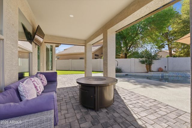 418 S BURK Street, Gilbert, AZ 85296