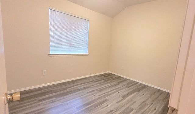 8470 Goldfinch Way, Dallas, TX 75249