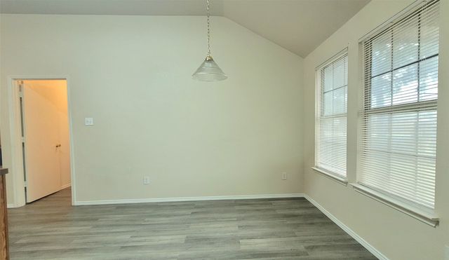 8470 Goldfinch Way, Dallas, TX 75249