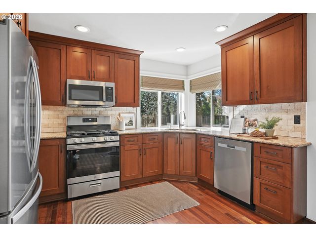 16147 Sw PALERMO Ln, Portland, OR 97223