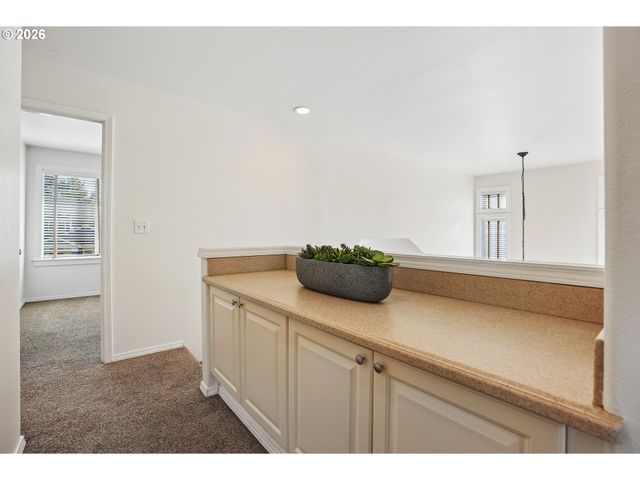 16147 Sw PALERMO Ln, Portland, OR 97223