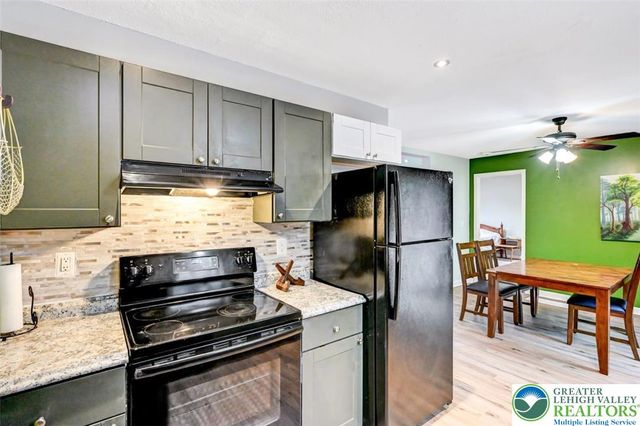 1677 PA-Route 715, Jackson Twp, PA 18360