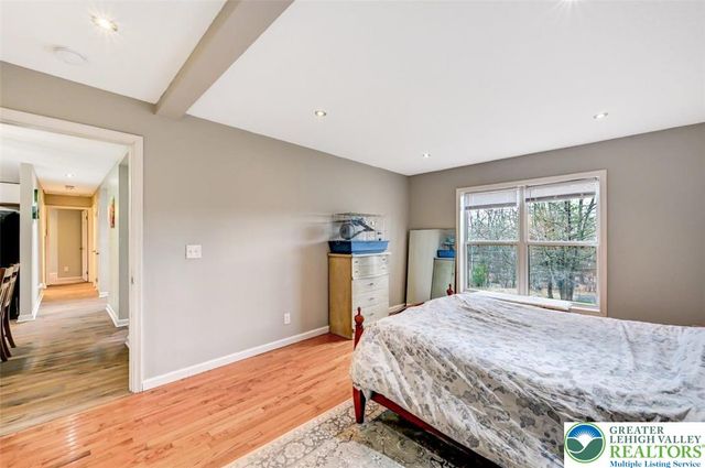 1677 PA-Route 715, Jackson Twp, PA 18360