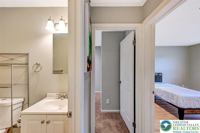 1677 PA-Route 715, Jackson Twp, PA 18360