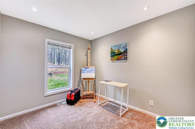 1677 PA-Route 715, Jackson Twp, PA 18360