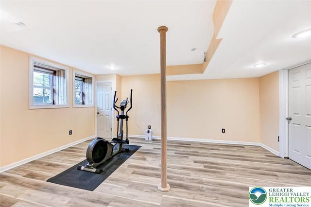 1677 PA-Route 715, Jackson Twp, PA 18360