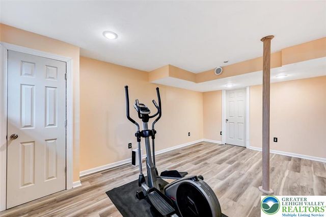 1677 PA-Route 715, Jackson Twp, PA 18360