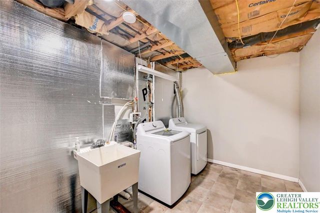 1677 PA-Route 715, Jackson Twp, PA 18360