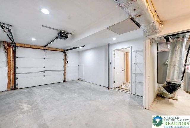 1677 PA-Route 715, Jackson Twp, PA 18360