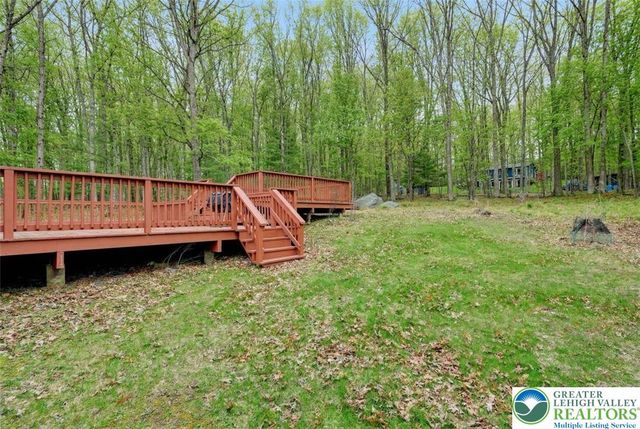 1677 PA-Route 715, Jackson Twp, PA 18360