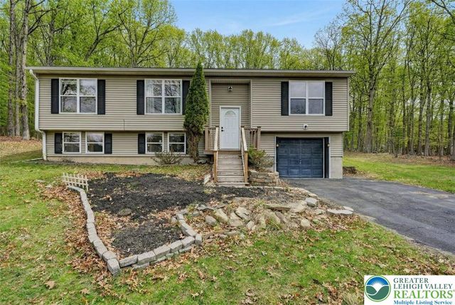 1677 PA-Route 715, Jackson Twp, PA 18360