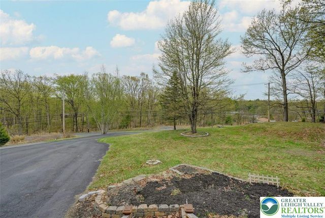 1677 PA-Route 715, Jackson Twp, PA 18360