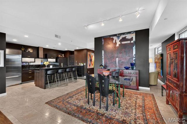 4545 Lindell Boulevard 29, St Louis, MO 63108