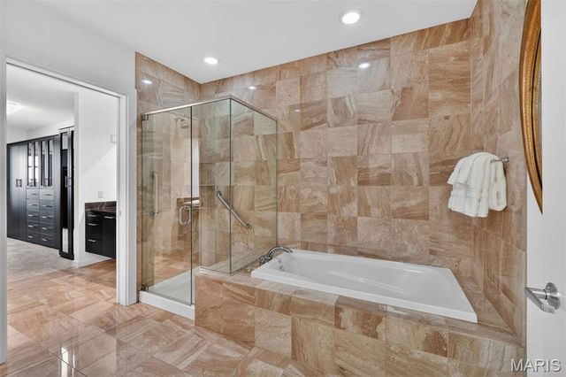 4545 Lindell Boulevard 29, St Louis, MO 63108
