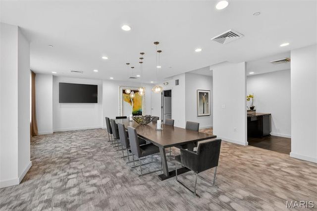 4545 Lindell Boulevard 29, St Louis, MO 63108