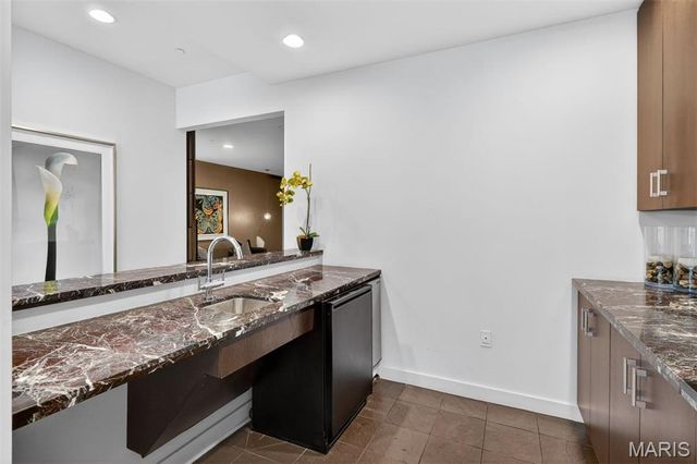 4545 Lindell Boulevard 29, St Louis, MO 63108