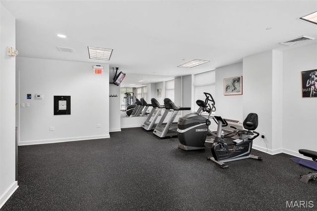 4545 Lindell Boulevard 29, St Louis, MO 63108