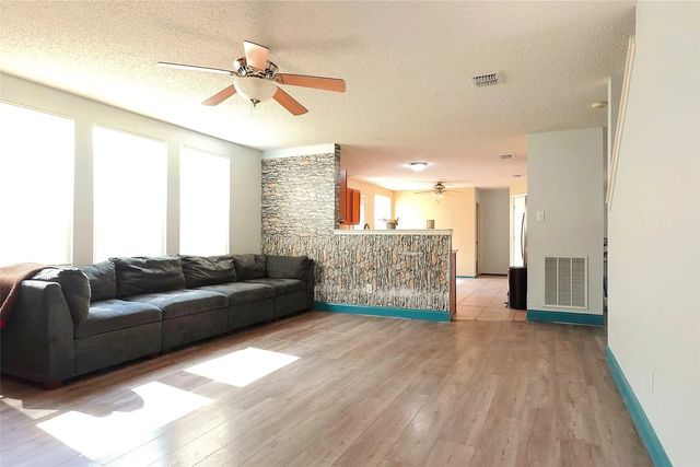 1329 Anna Lea Lane, Burleson, TX 76028