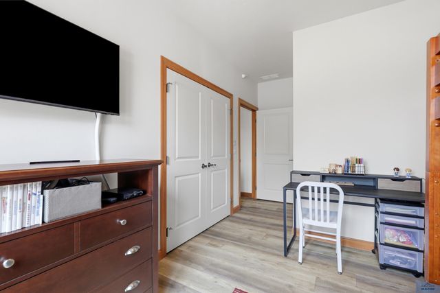 4003 FAIRWAY HILLS DR, Rapid City, SD 57702