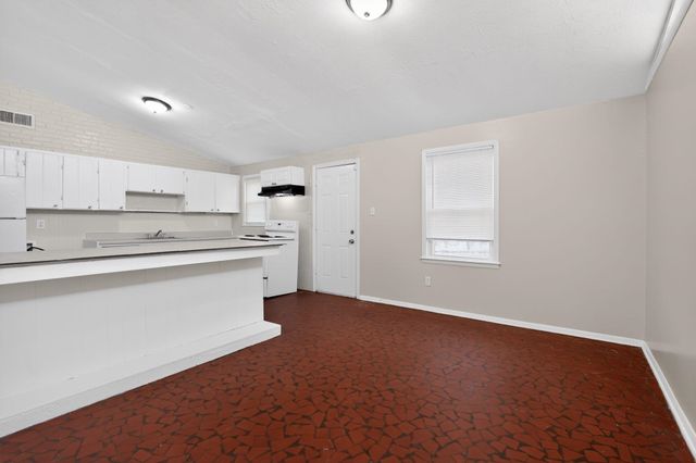 1568 GOWAN DR, Memphis, TN 38127