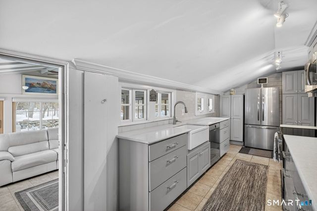 279 Roast Meat Hill Road, Killingworth, CT 06419