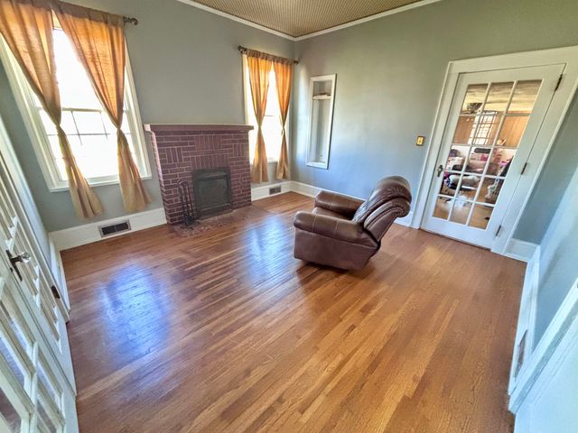 400 E Buford Street, Gaffney, SC 29340