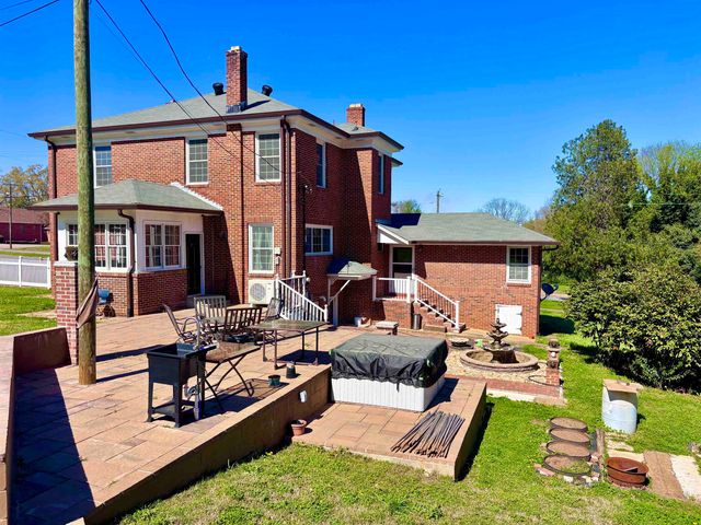 400 E Buford Street, Gaffney, SC 29340