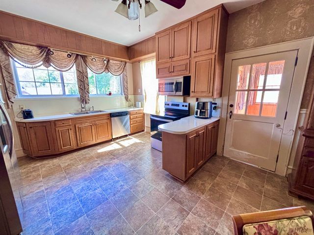 400 E Buford Street, Gaffney, SC 29340