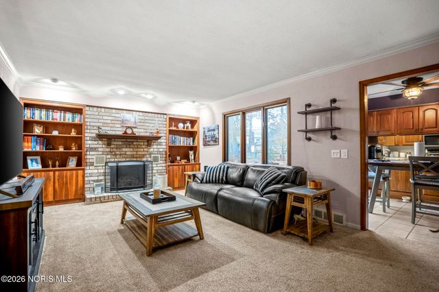 4618 Weldwood Lane, Sylvania, OH 43560