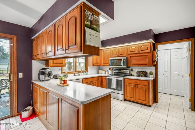 4618 Weldwood Lane, Sylvania, OH 43560