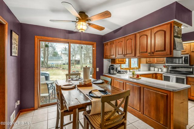 4618 Weldwood Lane, Sylvania, OH 43560