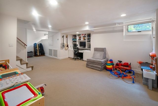 14 Homestead, Newton, MA 02468