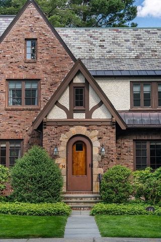 14 Homestead, Newton, MA 02468