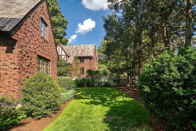 14 Homestead, Newton, MA 02468