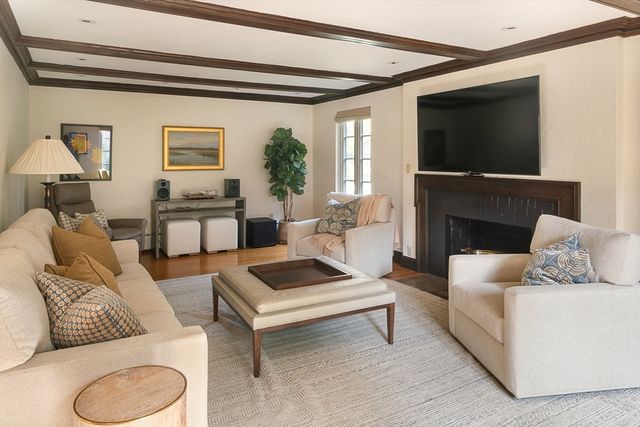 14 Homestead, Newton, MA 02468