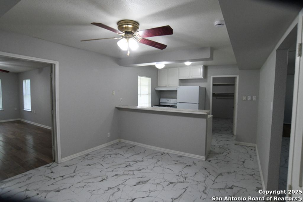 4406 sun vista, San Antonio, TX 78217