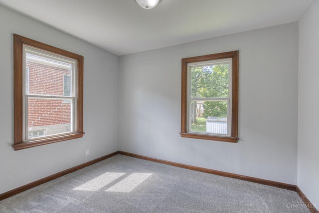 6435 Graceland Avenue, Golf Manor, OH 45237