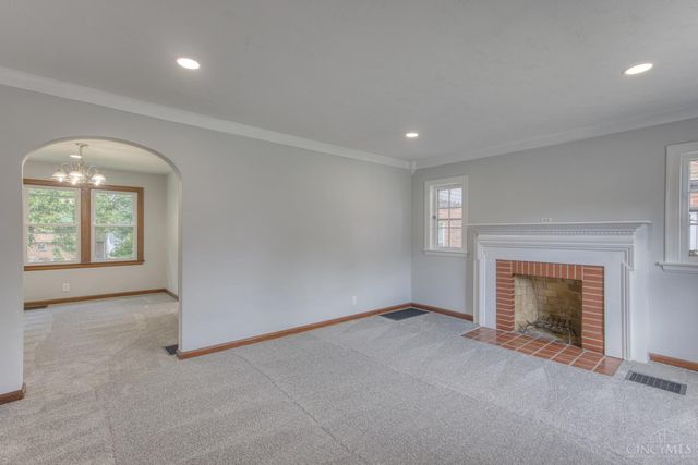 6435 Graceland Avenue, Golf Manor, OH 45237