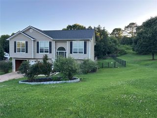 6035 Daffodil Drive, Flowery Branch, GA 30542
