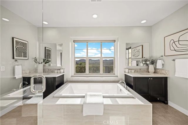 1 Intriga Court, Rancho Mission Viejo, CA 92694