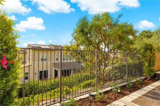 1 Intriga Court, Rancho Mission Viejo, CA 92694